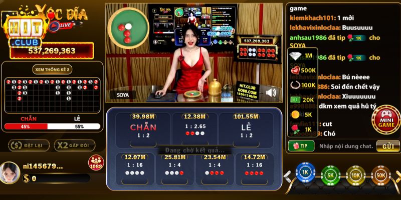 Xóc đĩa casino Hitclub cuốn hút với dealer xinh đẹp 